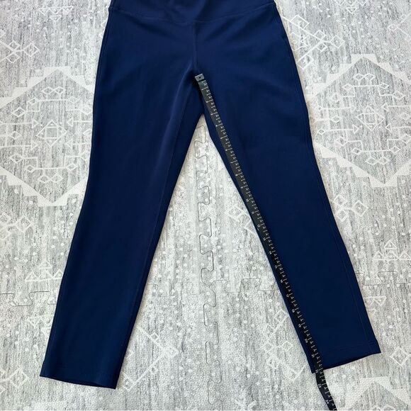 New Balance NB Womens Dry Classic Capri Active Leggings in Navy Blue Size S - Picture 3 of 10
